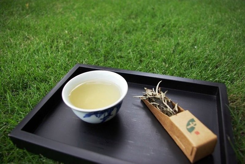 White Tea-Spring Pick 2017(30g) - ชา - โลหะ สีดำ