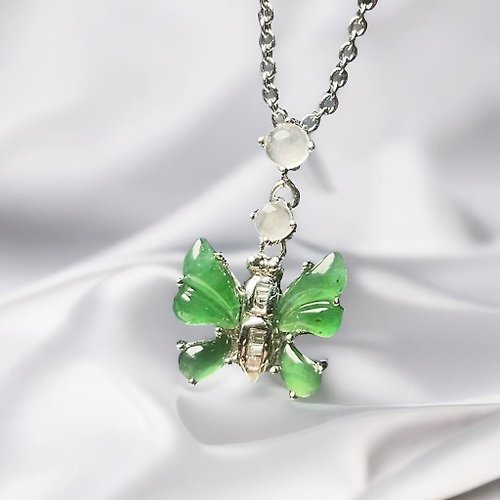 瓔珞珠寶盒 E.L.Jewelry Box 冰種老坑綠翡翠蝴蝶設計款項鍊 18K金鑽石鑲嵌 | 天然緬甸玉翡翠