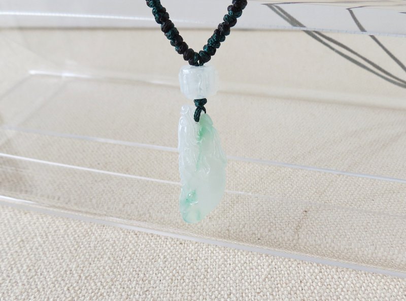 本命年【單售冰飄綠龍魚+六字箴言路路通】*SA14招財 - 鎖骨鍊 - 寶石 多色