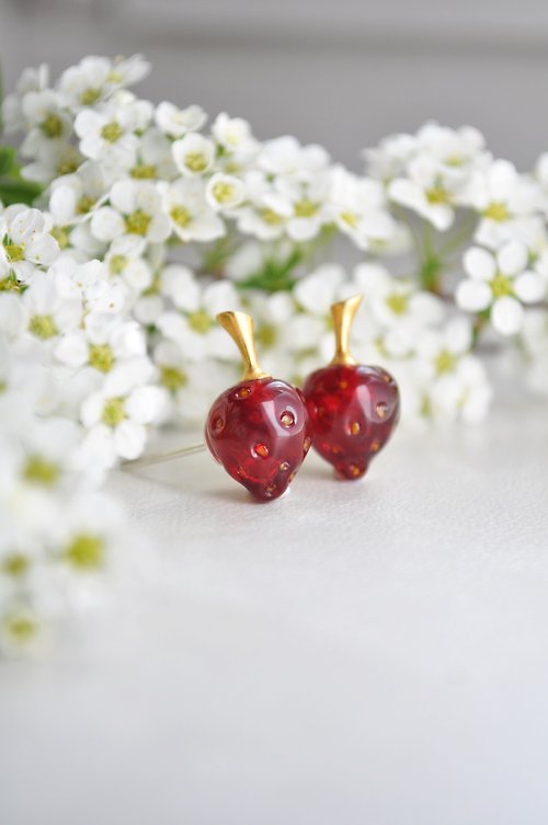 Toutberry Little cute strawberry earrings studs Real fruit earrings Kawaii earrings