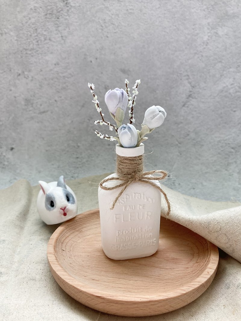 [Korean Cream Soil Squeeze Flower Gypsum Diffuser Bottle] Peony flower buds can be customized color diffuser decoration - Fragrances - Clay Multicolor