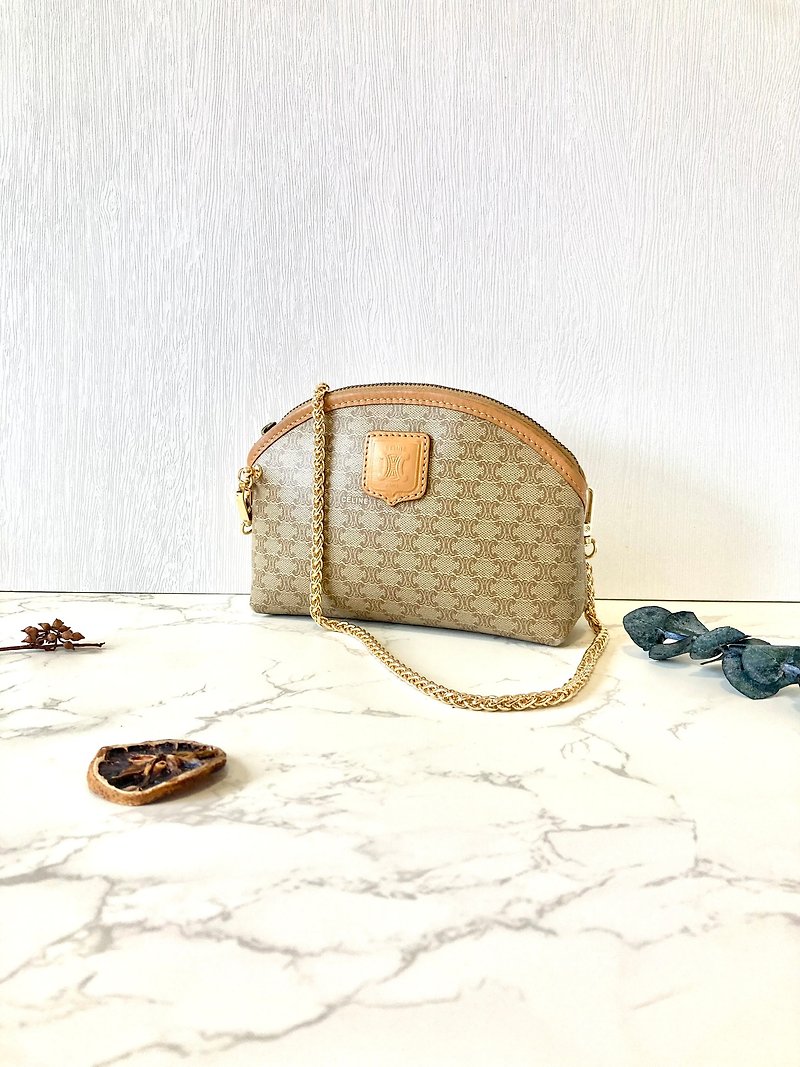 【LA LUNE】Second-hand Celine beige presbyopic leather side cross-body shoulder bag handbag - กระเป๋าแมสเซนเจอร์ - หนังแท้ สีนำ้ตาล