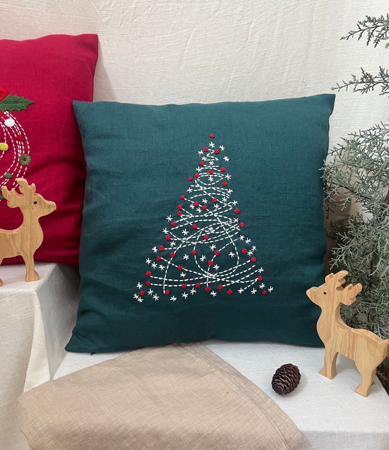 Hand Embroidered Christmas Tree Linen Cushion Cover –  Pine Green Holiday Decor - 枕頭/抱枕 - 亞麻 綠色