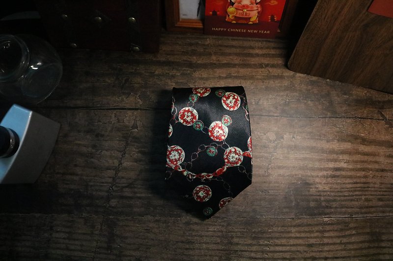 黒いチェーンのネクタイのシルクはカジュアル学院風のネクタイによく合います - ネクタイ・タイピン - シルク・絹 ブラック