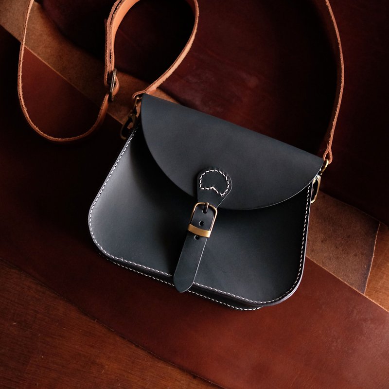 Vintage Shoulder Bag。Leather Stitching Pack。BSP068 - Leather Goods - Genuine Leather Brown