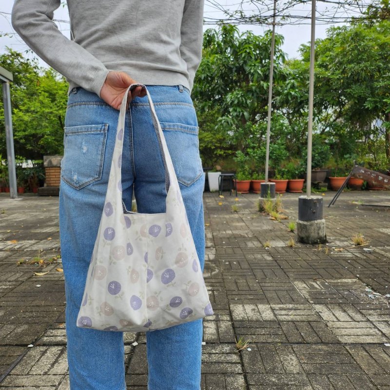 【 純手作】夏日流浪包 Hobo bag 單掮包 - 側背包/斜背包 - 棉．麻 藍色
