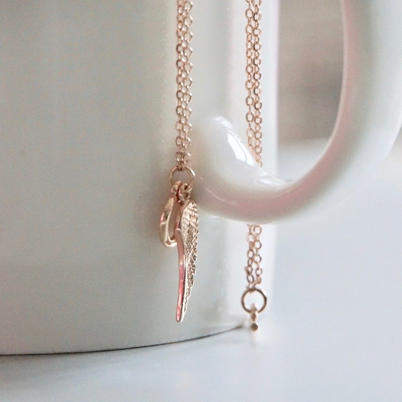 ITS-B108 [Minimal series, want to fly] Wings small pendant / OT buckle copper gold-plated bracelet. - สร้อยข้อมือ - โลหะ สีทอง