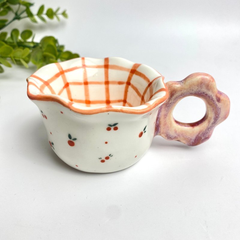 Lovely handmade white ceramic mug with red checkered pattern - 咖啡杯/馬克杯 - 陶 白色