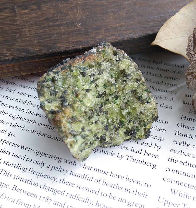 Olivine 巴西產地 橄欖石 天然礦石 原礦 - 擺飾/家飾品 - 其他材質 