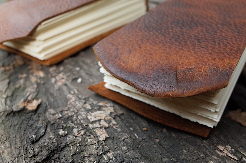 [Portable Collector's Edition] Thread-bound leather handmade book. Watercolor book. Take this with you. Drawing book. N020. - Notebooks & Journals - Genuine Leather Brown