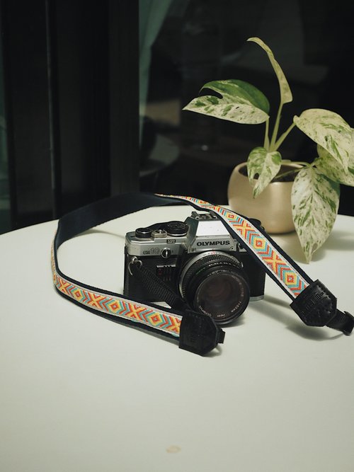 yesidid Navy & Red Native / SMALL SIZE / CAMERA STRAP by YESIDID สายคล้องกล้อง