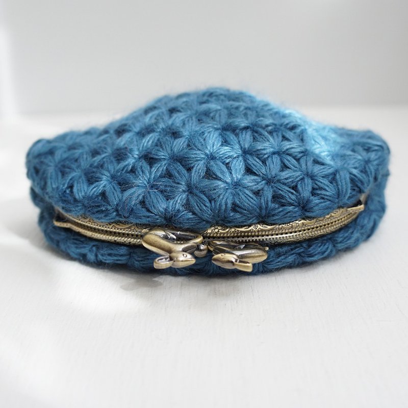 Ba-ba handmade Crochet pouch No.C1494 - 化妝包/收納袋 - 其他材質 藍色