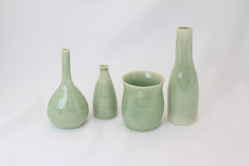陶器の小さな植木鉢 - エメラルドシリーズ - サイズをご確認の上、お申し込みください - 花瓶・植木鉢 - 磁器 グリーン