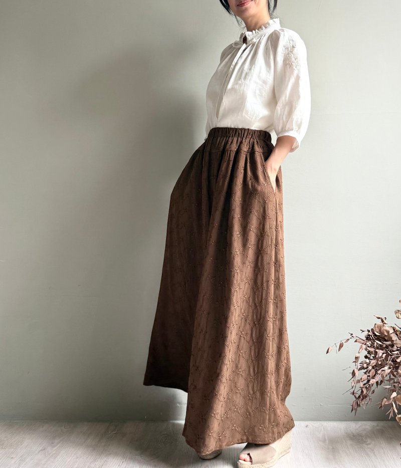 林間微風/棕色純棉提花闊腳寬褲裙100%cotton - 女長褲 - 棉．麻 咖啡色