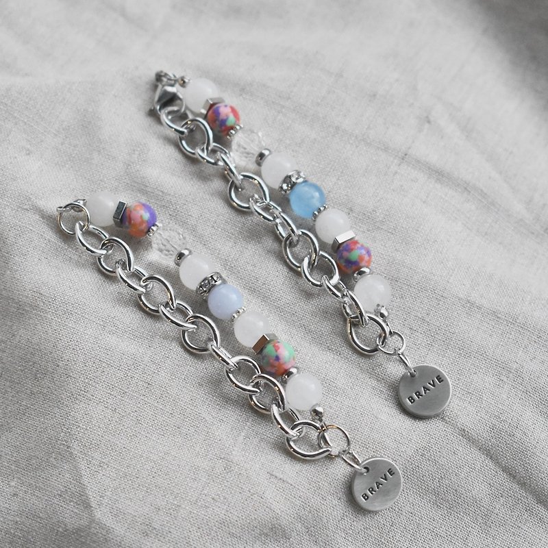 ZHU. handmade bracelet | flower language (Christmas gift / sister / natural stone) - สร้อยข้อมือ - โลหะ 