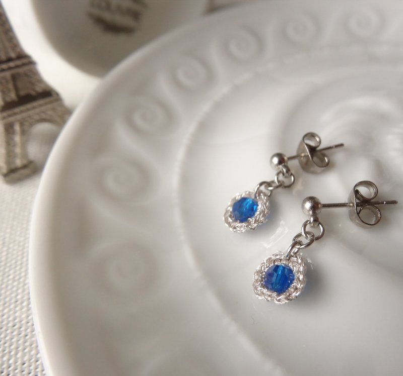 Boucles d'oreilles petites swarovski カプリブルー×シルバー - 耳環/耳夾 - 玻璃 藍色