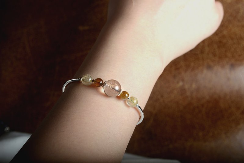 [Shenshan Crystal Mine] Titanium crystal yellow tourmaline bracelet - Bracelets - Crystal Yellow