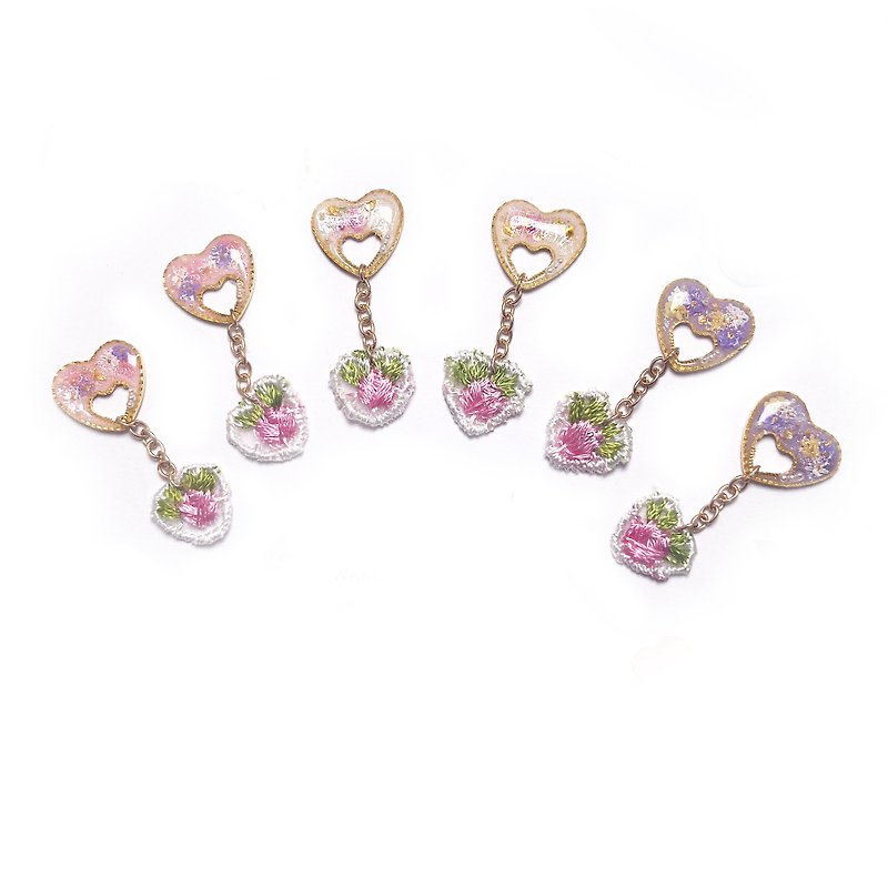 日本樹脂小巧精緻愛心玫瑰刺繡耳環.耳夾 - 耳環/耳夾 - 樹脂 多色