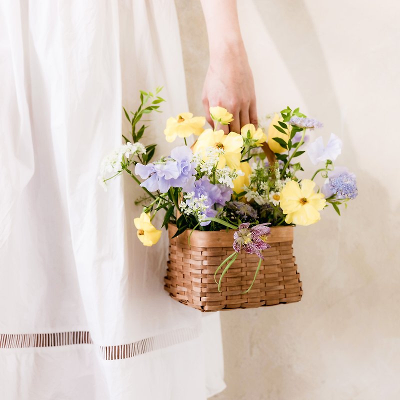 French Picnic Flower Basket Seasonal Small Flower Basket Limited to Taipei Area - ตกแต่งต้นไม้ - พืช/ดอกไม้ 