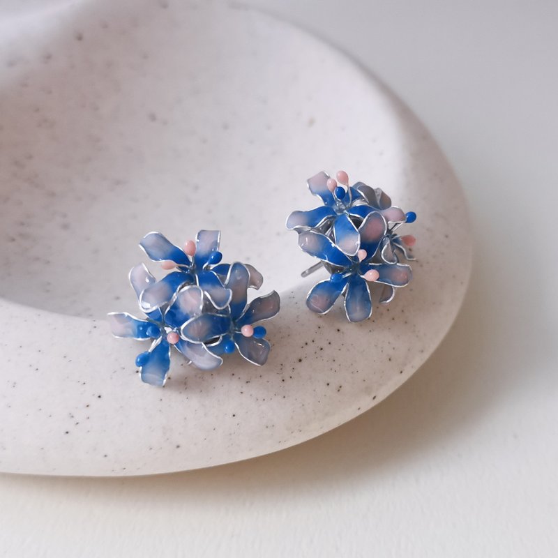 【客製化商品】漸層曼珠沙華-樹脂耳環 彼岸花 造花液 水晶花 - 耳環/耳夾/耳骨夾 - 樹脂 橘色