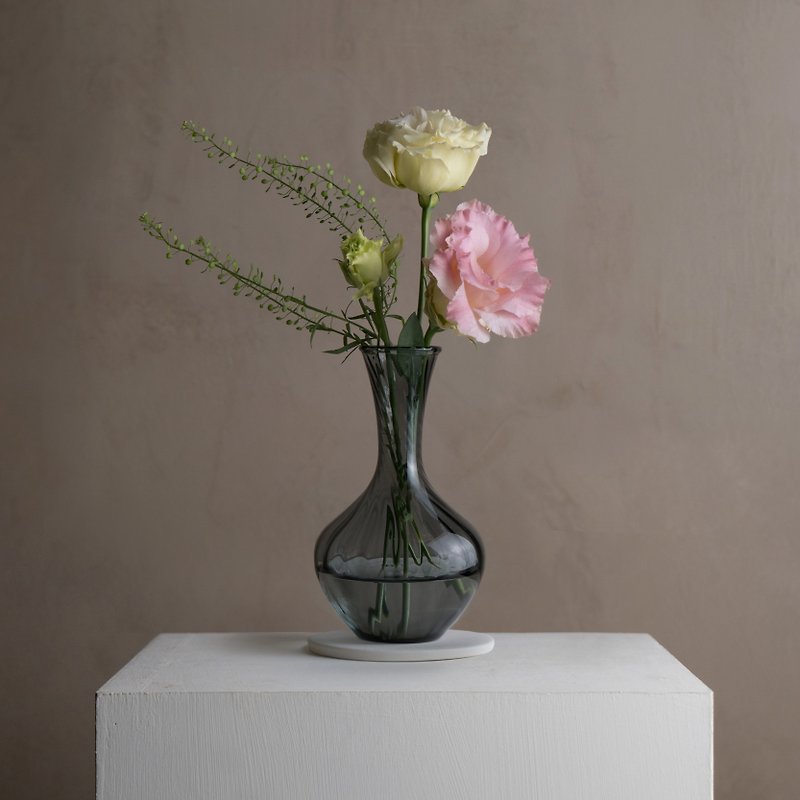 [New Product] 18-star elegant flower vase/flower arrangement glass obsidian vase - Pottery & Ceramics - Glass Black