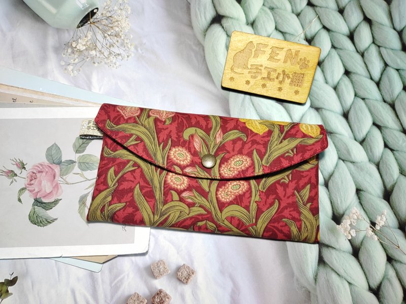 Single layer fabric red envelope bag-American thin cotton fabric red envelope designed by British artist with vermilion twining flowers handmade fabric red envelope - กระเป๋าคลัทช์ - ผ้าฝ้าย/ผ้าลินิน 