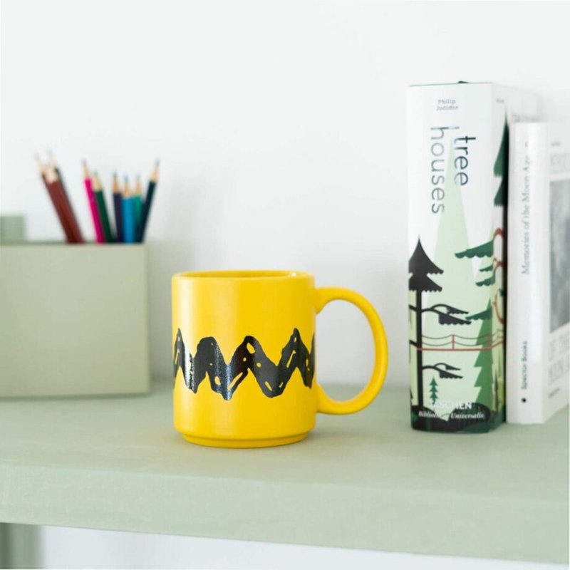 [Snoopy] Charlie Brown clothes style colored lining mug/Snoopy - Mugs - Pottery Multicolor