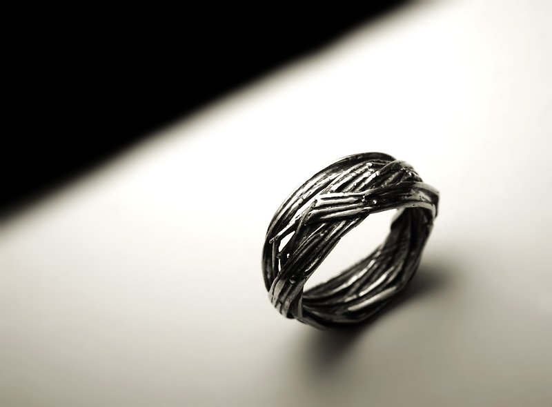 Linen Huang narrow wooden ring - General Rings - Other Metals Silver