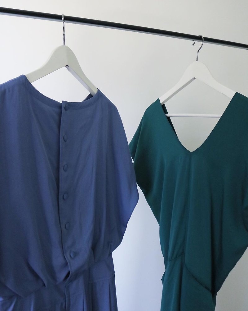 Muller Dress & Bella Dress custom colors (exclusive order) - ชุดเดรส - ผ้าไหม 
