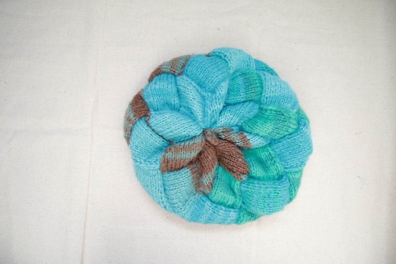 The Design araignee*Handmade caps - knit beret*- bright turquoise - หมวก - ขนแกะ สีน้ำเงิน