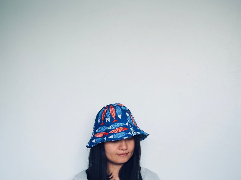 Handmade reversible sun protection hat Blue japanese pattern Baby kid adult - Hats & Caps - Cotton & Hemp Blue