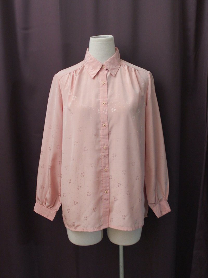 復古日本製典雅三葉草刺繡淡粉色長袖古著襯衫 Vintage Blouse - 恤衫 - 聚酯纖維 粉紅色