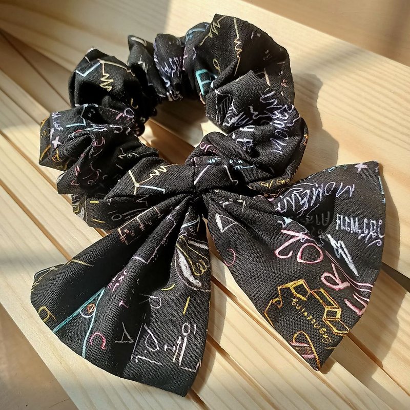Bow Scrunchy with Mathematical Formulas Print | Scrap Fabric Project | Handmade - Hair Accessories - Cotton & Hemp Black