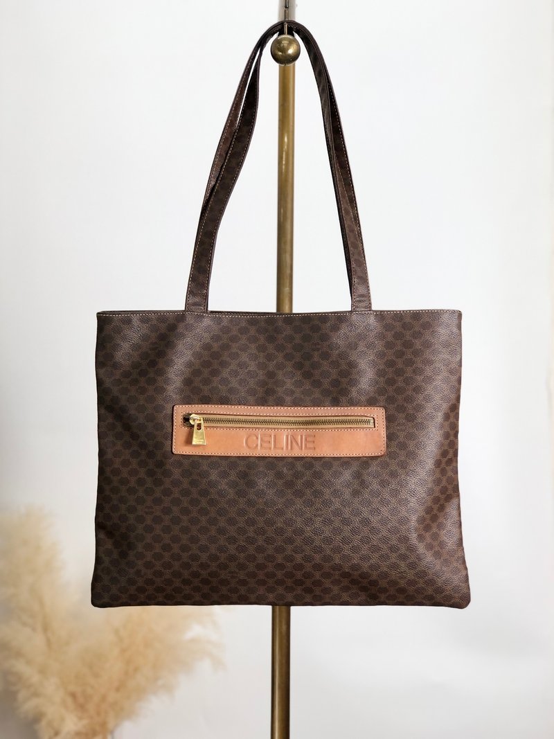 [Direct from Japan Branded Used Bag] CELINE Macadam Handbag Brown Logo Embossed PVC Leather Tote Bag Vintage Idxpny - กระเป๋าถือ - วัสดุกันนำ้ สีนำ้ตาล