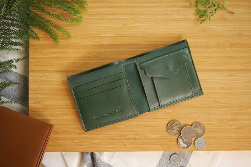 WHITEOAKFACTORY Handmade PU leather Plain "RICHE" wallet – Green - กระเป๋าสตางค์ - วัสดุอื่นๆ สีเขียว