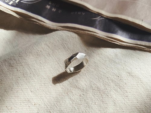 Oshen Jewelry Angle Ring 角面戒