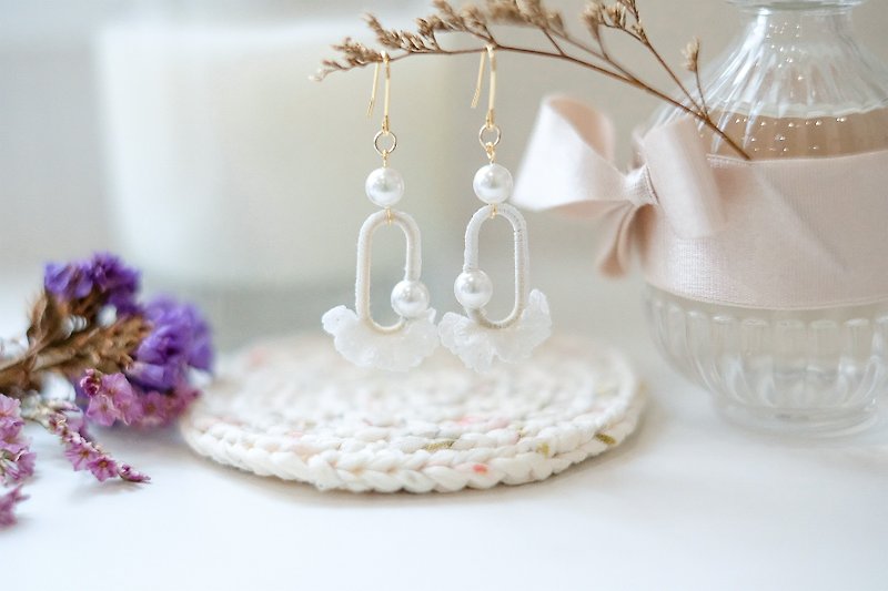 Precious Metals Earrings & Clip-ons White - Crochet oval earring