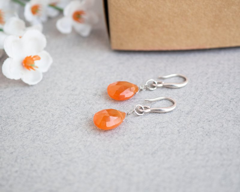 Carnelian Teardrop Earrings, 925 Silver, Virgo stone, Halloween Gift, Leo Gem - 耳環/耳夾/耳骨夾 - 半寶石 橘色