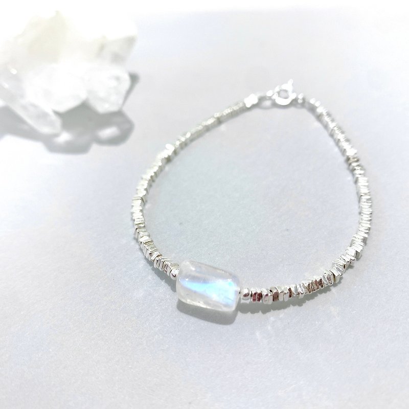Ops Moonstone Gemstone Handmade Unique Elegant  Silver Simple Bracelet - Bracelets - Other Metals Silver