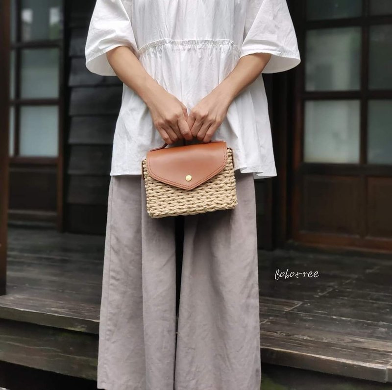 訂製商品 日系小方包 可背可提 - 側背包/斜背包 - 紙 卡其色