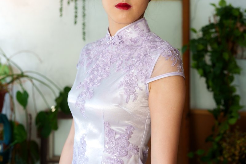 小鳳仙袖唐裝蕾絲旗袍/ 長衫 (淺紫色) - 旗袍/改良式旗袍 - 其他材質 紫色