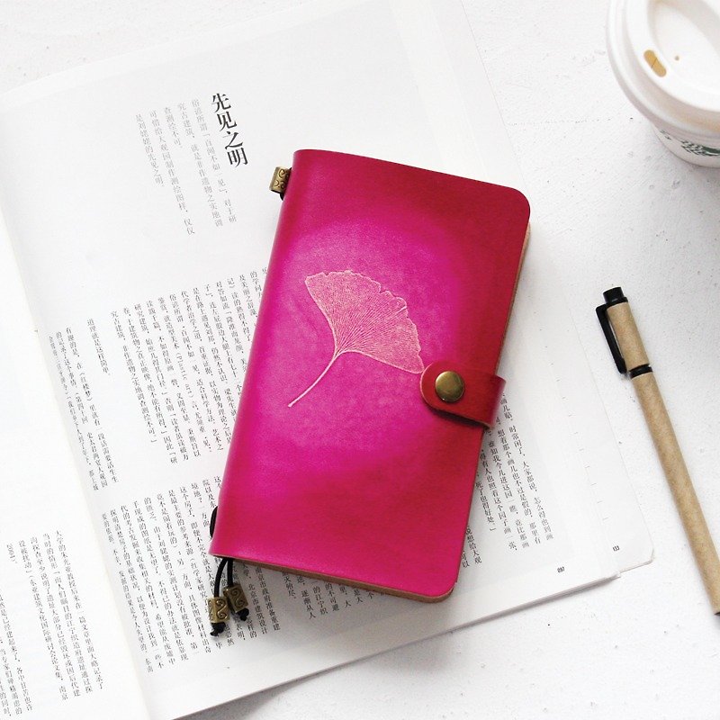 Such as Wei ginkgo leaves dyeing series Red Red 17 * 10cm hand notebook leather notebook diary TN Travel Notepad can be customized handmade exchange gifts wedding gift Valentine gift birthday gift - สมุดบันทึก/สมุดปฏิทิน - หนังแท้ สึชมพู