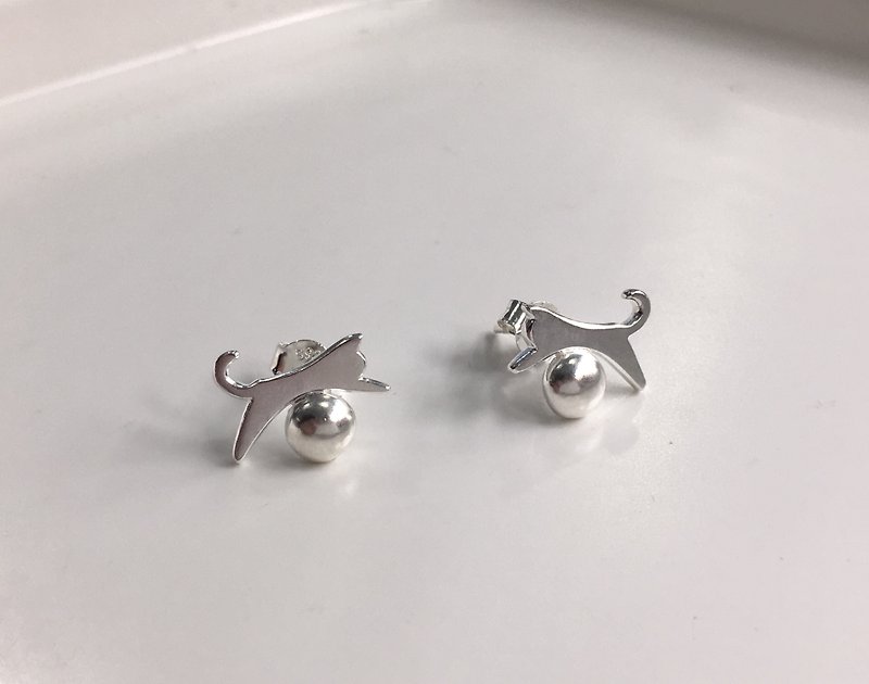 Playful Cat-Circus Cat Sterling Silver Stud Earrings - Earrings & Clip-ons - Other Metals Silver