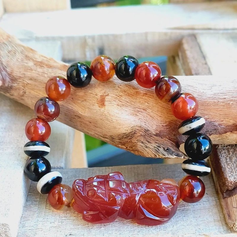 Agate Chalcedony Bead Bracelet Brown Black with Auspicious Pi xiu Bead Size 9 mm - 手鍊/手環 - 貴金屬 多色