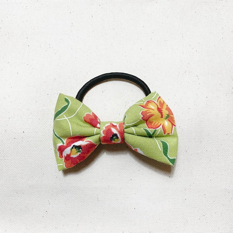 Green and wind small red flower bow hair ornament hair tie - Hair Accessories - Cotton & Hemp Green