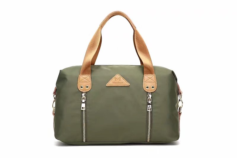 Simple and large capacity Boston bag / waterproof handbag / shoulder bag - green - กระเป๋าแมสเซนเจอร์ - วัสดุกันนำ้ สีเขียว