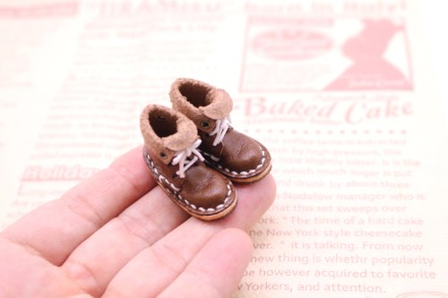 Small leather boots | Cocoa