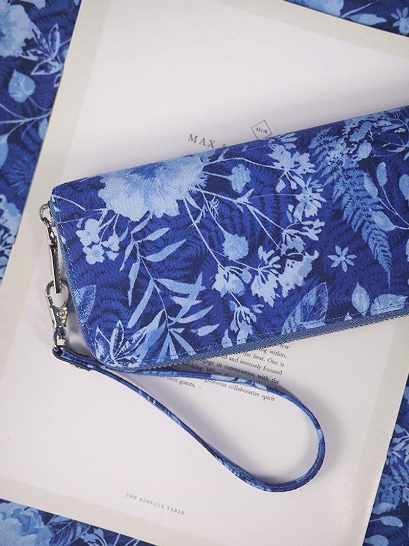 Blues Botany. Cloth long clip/long clip/coin purse/wallet - กระเป๋าสตางค์ - ผ้าฝ้าย/ผ้าลินิน สีน้ำเงิน