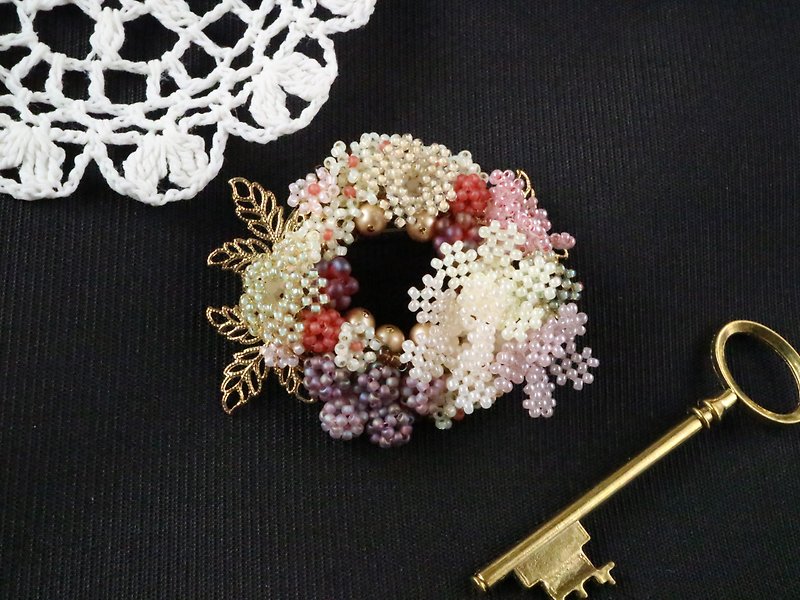 Spring of memories Elegant and sophisticated lace Flower Flower lover Tree nut Autumn Colorful Chic Wreath Ring Dried flower Brooch Primrose Primula Berry Grayish