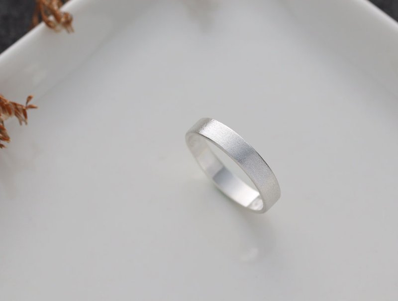 ni.kou Sterling Silver Flat Sand Pattern Single Ring for Men and Women (Wide Version) - แหวนทั่วไป - โลหะ 
